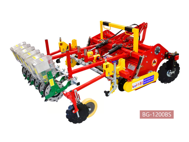 Built with a heavy-duty frame to withstand rigorous farm operations