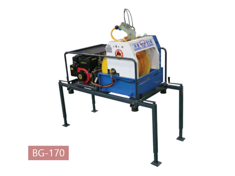 Delivers extreme spraying pressure with full wireless remote control