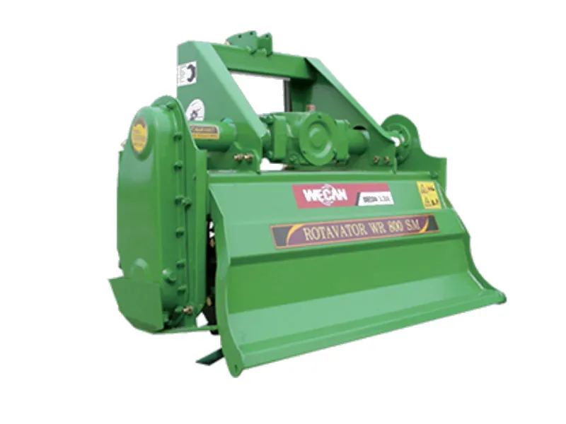 Durable rear leveling board ensuring a smooth and perfectly flat soil finish